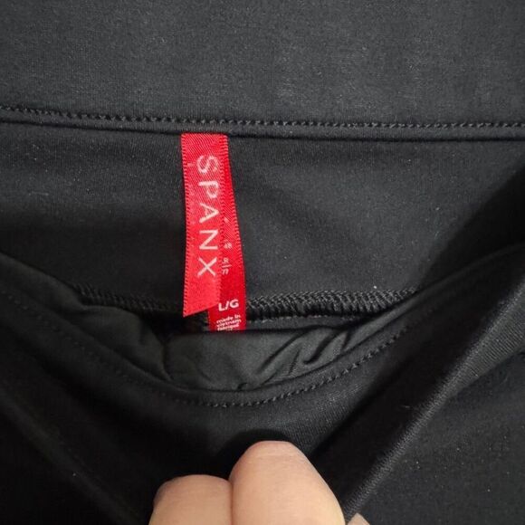 SPANX The Perfect Black Pant, Ankle 4-Pocket size large - Picture 5 of 7